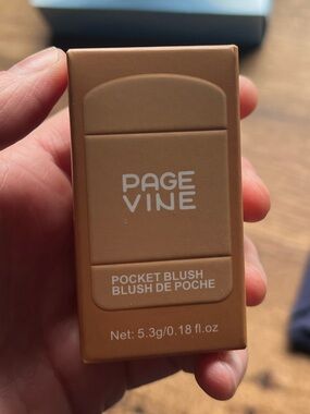 Page Vine Pocket Blush in Juice Box - Pink
